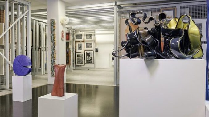 Artothek Wiesbaden startet Online-Datenbank mit 500 digital einsehbaren Werken Artothek Wiesbaden startet Online-Datenbank mit 500 digital einsehbaren Werken