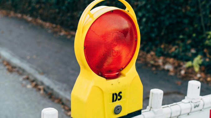Bregenzer Straße in Kostheim für zwei Wochen wegen Gasleitungsreparatur gesperrt