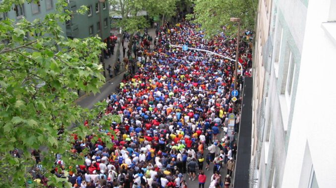 Gutenberg Halbmarathon sorgt für Sperrungen der Theodor Heuss Brücke und Innenstadt in Mainz