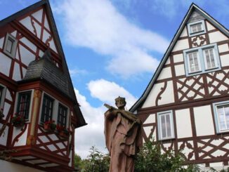 Nepomuk-Statue in Erbach nach Vandalismus fachgerecht wiederhergestellt