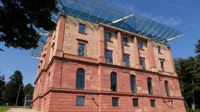 Neujahrskonzert in Wiesbaden mit Parforcehörnern und Schlossführungen am 1. Januar Neujahrskonzert in Wiesbaden mit Parforcehörnern und Schlossführungen am 1. Januar