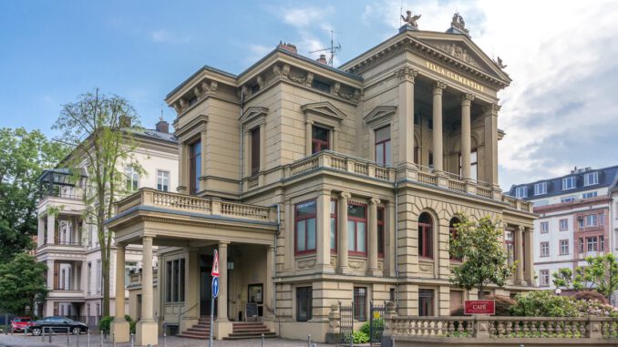 Offenes Lesen in Wiesbaden: Leseparty in der Villa Clementine