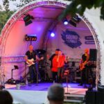 Sound of Eltville kehrt im Freibad zurück und bietet Freitagskonzerte mit Rheinblick