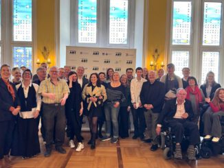Wiesbaden startet inklusives Kunstprogramm mit Tandems, Film und Auktion